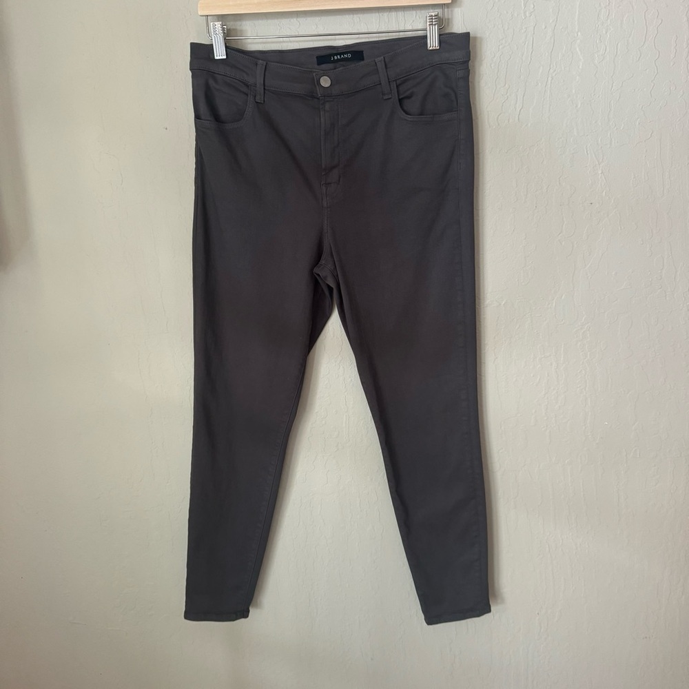 J BRAND Alana High Rise Crop Skinny Jeans Light Coated Waxed Chrome Grey Size 32 - Picture 10 of 14